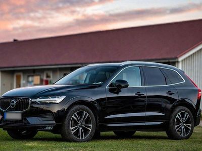 Usata Volvo XC60 Momentum 197 CV (144 kW) 2021 Nero SUV
