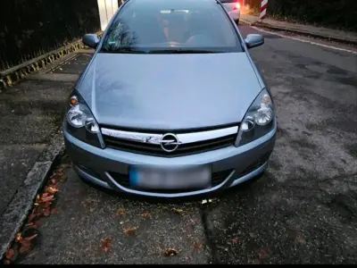 Gebraucht Opel Astra GTC 105 PS (77 kW) 2006 Grau Kleinwagen