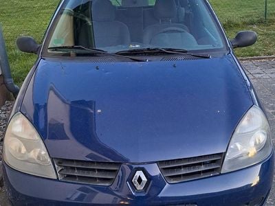 Second-hand Renault Clio II Campus 58 CP (42 kW) 2006 Albastru Berlinǎ