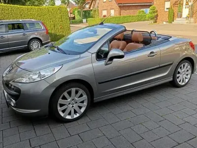 Gebraucht Peugeot 207 CC Platinum 120 PS (88 kW) 2007 Grau Cabrio