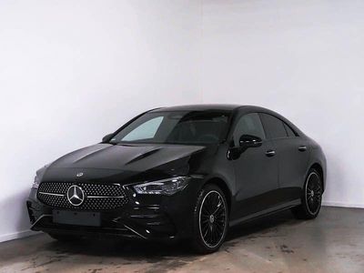 Gebraucht Mercedes CLA250e AMG 163 PS (119 kW) 2025 Metalliclack kosmosschwarz Limousine