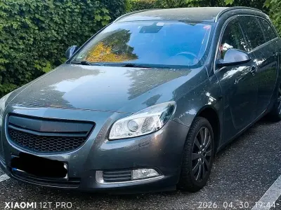 Gebraucht Opel Insignia Sport 220 PS (161 kW) 2010 Grau Kombi