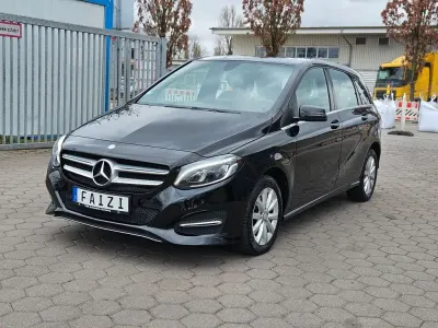 Gebraucht Mercedes B180 109 PS (80 kW) 2017 Schwarz Van / Kleinbus