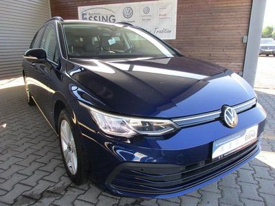 Gebraucht VW Golf VIII Life 150 PS (110 kW) 2023 Blau Kombi