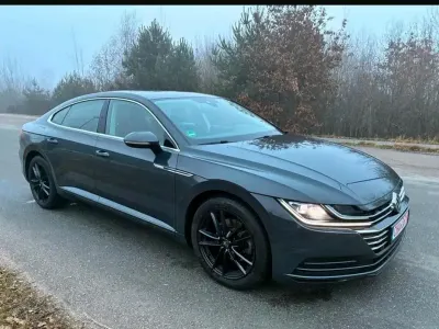 Gebraucht VW Arteon 150 PS (110 kW) 2018 Grau Kleinwagen