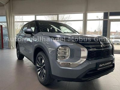 Neu Mitsubishi Outlander P-HEV Basis 136 PS (100 kW) 2026 Grau SUV