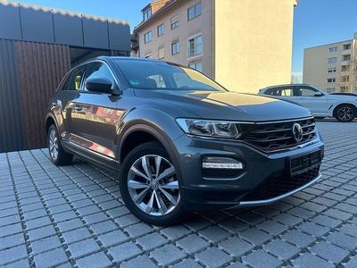 Gebraucht VW T-Roc Style 150 PS (110 kW) 2020 Grau SUV