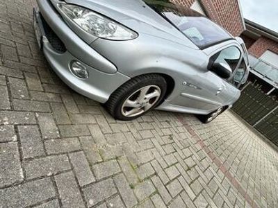 gebraucht Peugeot 206 SW 1.4 Kombi AHK