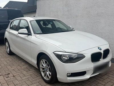 Gebraucht BMW 116 136 PS (100 kW) 2014 Weiß Kleinwagen
