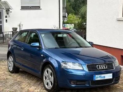 Gebraucht Audi A3 Ambiente 102 PS (75 kW) 2003 Blau Kleinwagen
