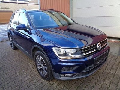 Gebraucht VW Tiguan Comfortline 179 PS (131 kW) 2017 Blau SUV