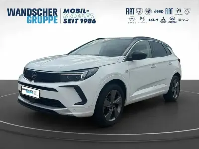 Gebraucht Opel Grandland X 131 PS (96 kW) 2024 Weißschwarz SUV