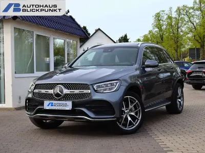 Używany Mercedes GLC300e AMG 320 KM (235 kW) 2021 Szary SUV