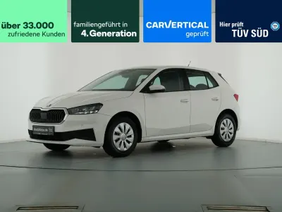 Gebraucht Skoda Fabia Selection 80 PS (58 kW) 2023 Candyweiss Kleinwagen