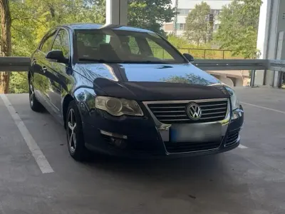 Gebraucht VW Passat 140 PS (102 kW) 2006 Blau Limousine