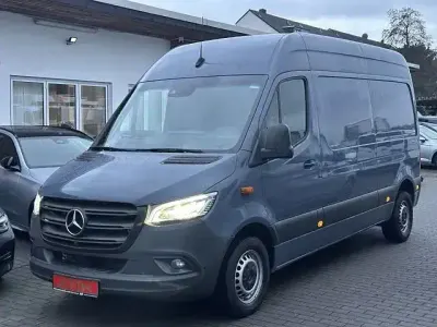 Gebraucht Mercedes Sprinter 150 PS (110 kW) 2024 Amazon dunkelgrau (metallic) Van