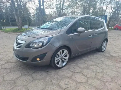 Gebraucht Opel Meriva Innovation 88 PS (64 kW) 2011 Braun Van / Kleinbus