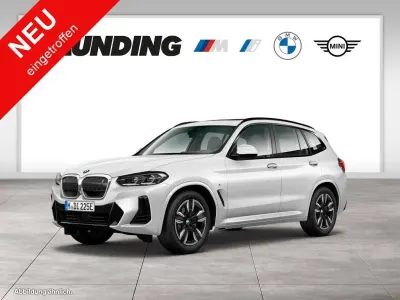 Gebraucht BMW iX3 M Sport 210 kW (286 PS) 2022 Weiß SUV