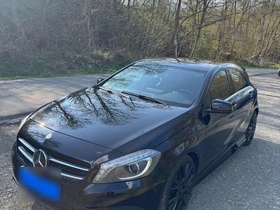Begagnad Mercedes A200 Style 156 HK (114 kW) 2013 Svart Sedan