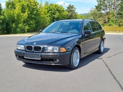 BMW 525