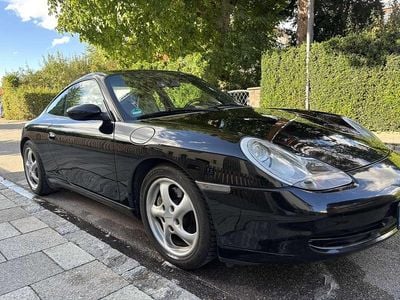 Porsche 911 Carrera 4
