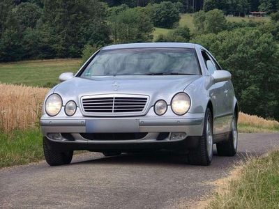 Gebraucht Mercedes CLK320 Elegance 218 PS (160 kW) 1998 Silber Coupé