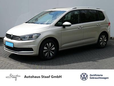 Gebraucht VW Touran Move 150 PS (110 kW) 2024 Ivory silver metallic Van / Kleinbus