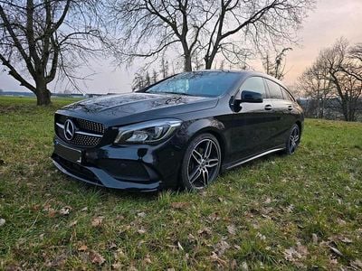 Gebraucht Mercedes CLA180 Shooting Brake AMG line 122 PS (89 kW) 2018 Schwarz Kombi