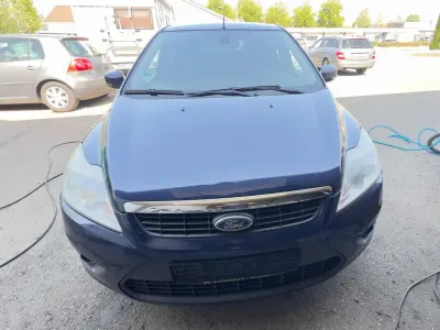 Gebraucht Ford Focus Titanium 101 PS (74 kW) 2010 Blau Limousine