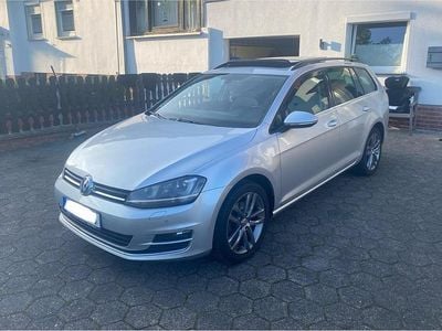 Silber Gebraucht 2013 VW Golf VII Highline Kombi | 5.900 € (Fairer Preis)