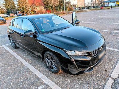 Gebraucht Peugeot 308 Allure 130 PS (95 kW) 2024 Schwarz Kleinwagen