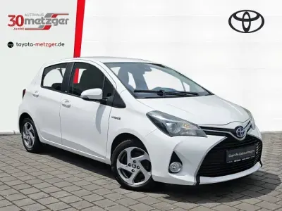 Gebraucht Toyota Yaris Hybrid Edition-S 101 PS (74 kW) 2017 Weiss Kleinwagen