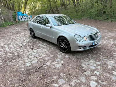 Gebraucht Mercedes E200 163 PS (119 kW) 2006 Limousine