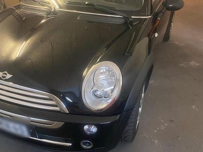 Second-hand Mini ONE 90 CP (66 kW) 2005 Negru Hatchback