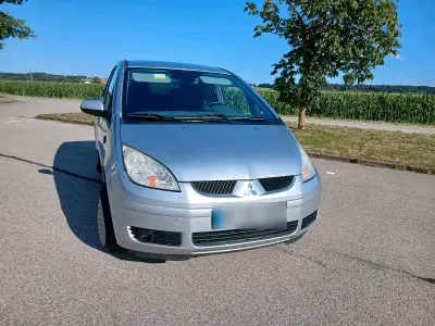 Gebraucht Mitsubishi Colt 95 PS (69 kW) 2026 Silber Kleinwagen