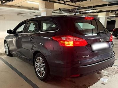 Usata Ford Focus Titanium 116 CV (85 kW) 2013 Blu Station wagon