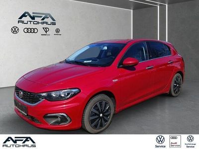 Gebraucht Fiat Tipo Lounge 120 PS (88 kW) 2018 Rot Limousine