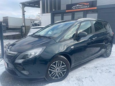Grün Gebraucht 2015 Opel Zafira Tourer drive Van / Kleinbus | 7.300 € (Fairer Preis)