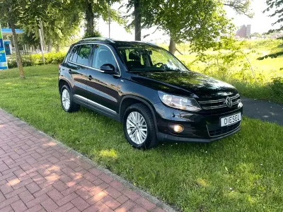 Gebraucht VW Tiguan Sportline 140 PS (102 kW) 2014 Deep black perleffekt SUV