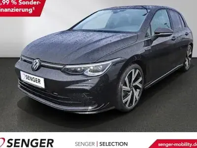 Gebraucht VW Golf VIII R-line 150 PS (110 kW) 2022 Deep black perleffekt Limousine