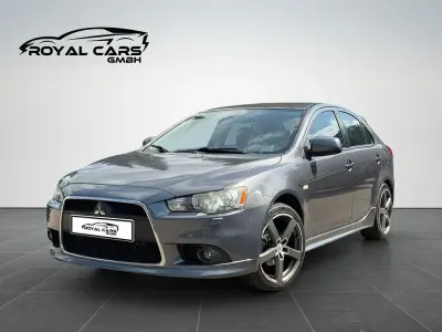 Gebraucht Mitsubishi Lancer Sportback Instyle 143 PS (105 kW) 2009 Grau Limousine