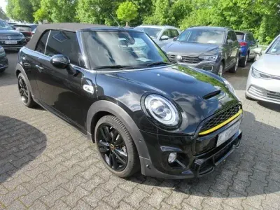 Käytetty Mini Cooper S Cabriolet 192 HP (141 kW) 2018 Musta Avoauto