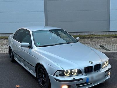 BMW 523