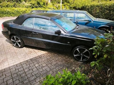 Second-hand Volvo C70 163 CP (119 kW) 2001 Negru Cabrio