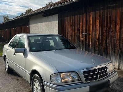 Mercedes C180