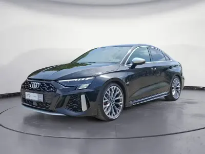 Second-hand Audi RS3 Comfort 400 CP (294 kW) 2022 Negru Berlinǎ