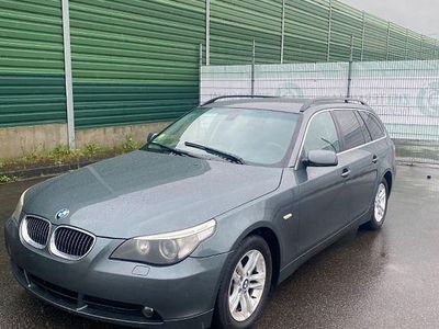 BMW 523