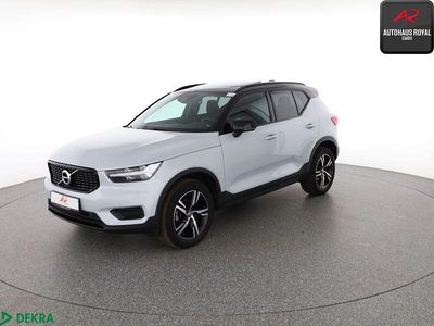 Gebraucht Volvo XC40 R-Design 163 PS (119 kW) 2022 Glacier silver SUV