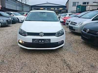 Weiß Gebraucht 2014 VW Polo Trendline Limousine | 5.200 € (Guter Preis)