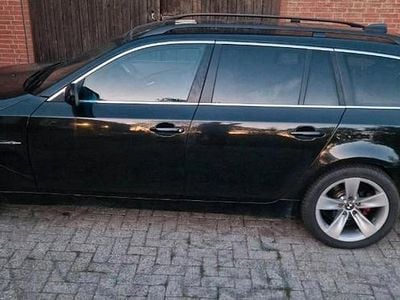Usata BMW 525 177 CV (130 kW) 2006 Nero Station wagon